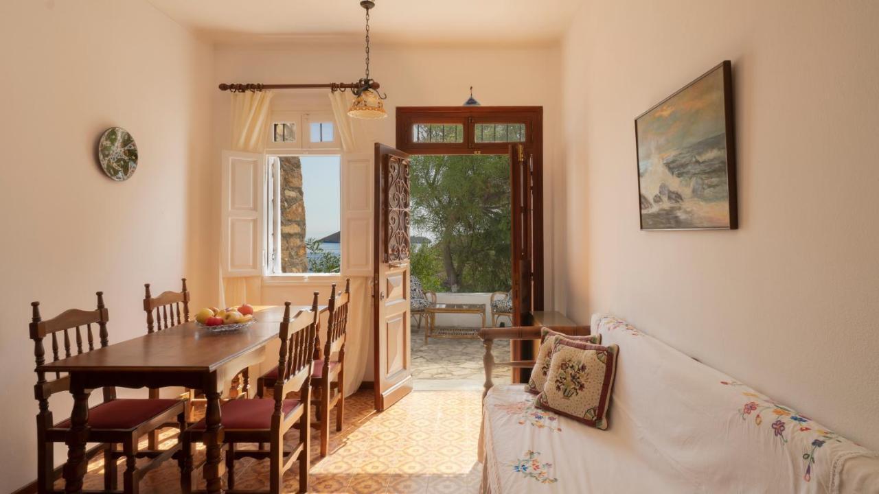 Ivi Beach Front Villa, Leros Vromolithos Luaran gambar