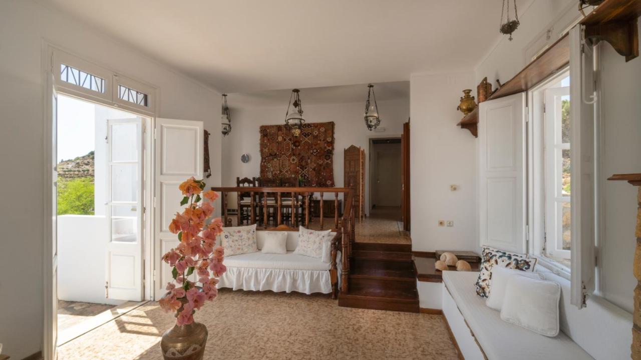 Ivi Beach Front Villa, Leros Vromolithos Luaran gambar