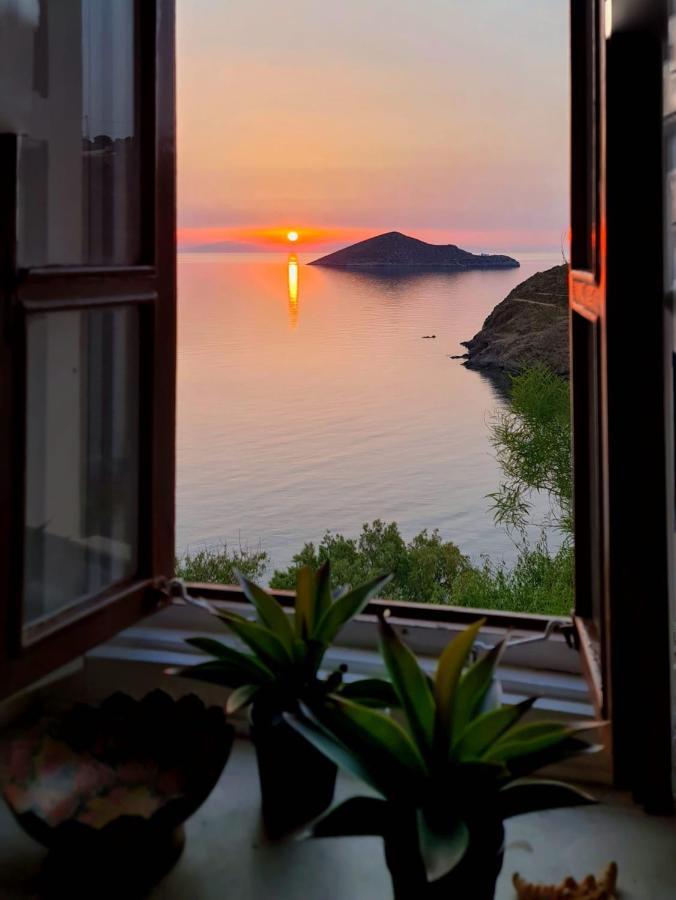 Ivi Beach Front Villa, Leros Vromolithos Luaran gambar